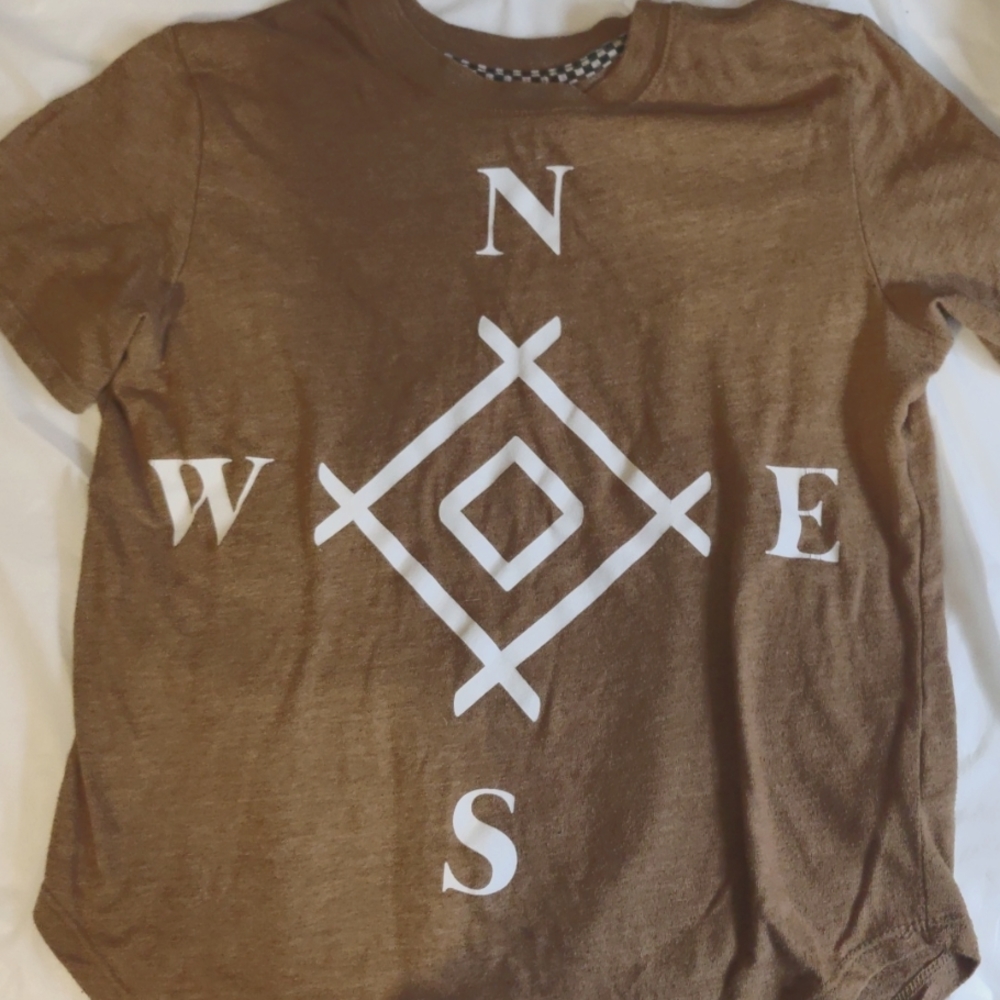 Sandy yellow Art Class short sleeve shirt, size M (8/10)